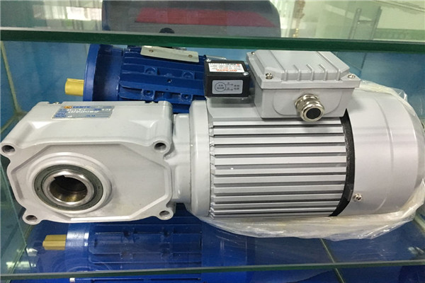 HG直交軸減速機(jī)，準(zhǔn)雙曲面斜齒輪減速機(jī),直角減速機(jī),直角減速電機(jī),直交軸減速電機(jī) (17)